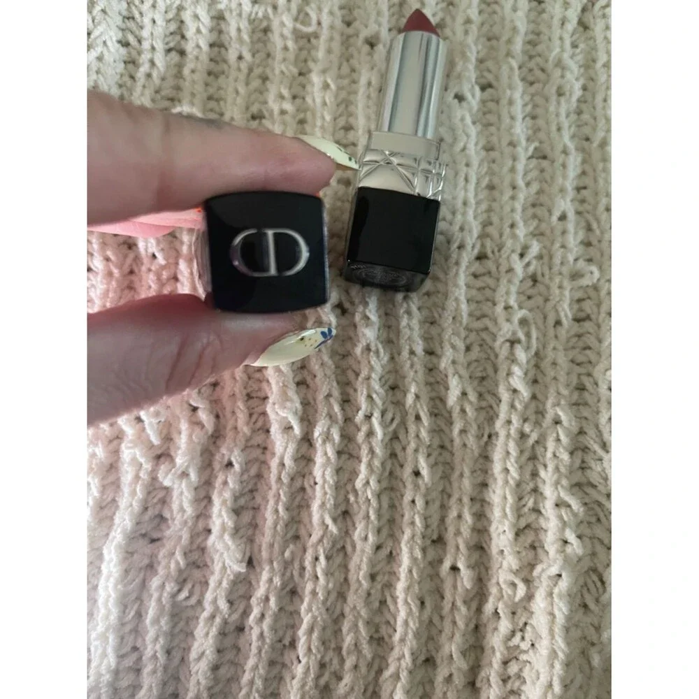 Dior Mauve Pink Lipstick – Satin Mauve Hue